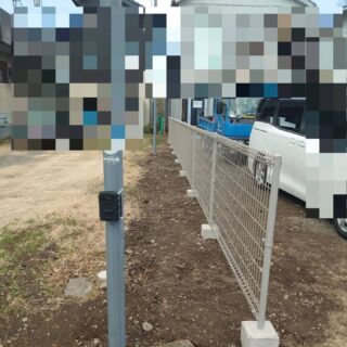 #エクステリア#群馬県#伊勢崎#高崎#前橋#玉村#コンクリート#擁壁#土留#ブロック#フェンス#駐車場土間#倉庫#何でも屋#縁#庭#造園#植栽#リフォーム#壁#屋根#修理#修繕#ヤス#図南フットサルクラブ高崎#玉庭#ハウスRIKI＃インターロッキング#アプローチ#外構#外構リフォーム